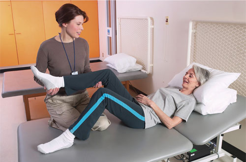 Image: Physiotherapist with patient